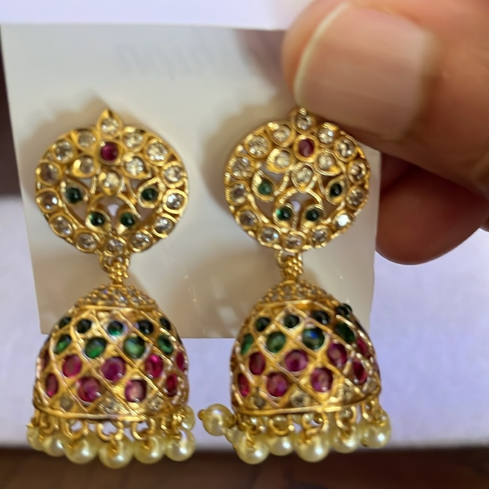 Earrings - Picture 6 of 6